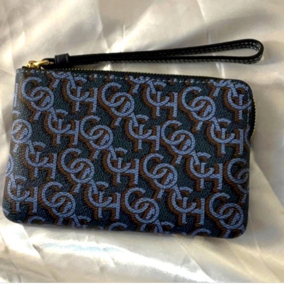 COACH CORNER ZIP WRISTLET MONOGRAM PRINT NAVY LIGHT BLUE NWT!
